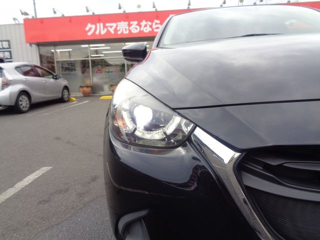 Mazda DEMIO 2017-01 23459-4