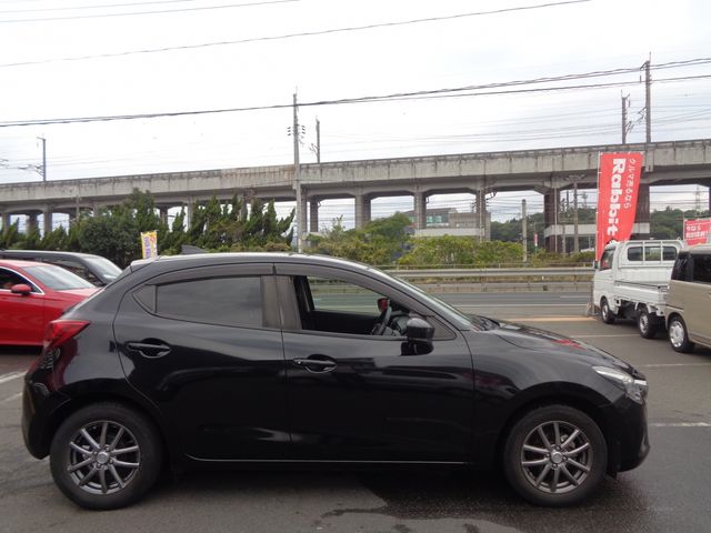 Mazda DEMIO 2017-01 23459-6