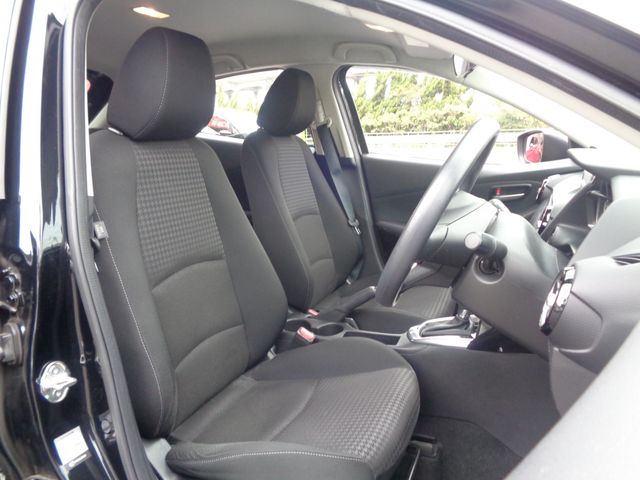 Mazda DEMIO 2017-01 23459-14