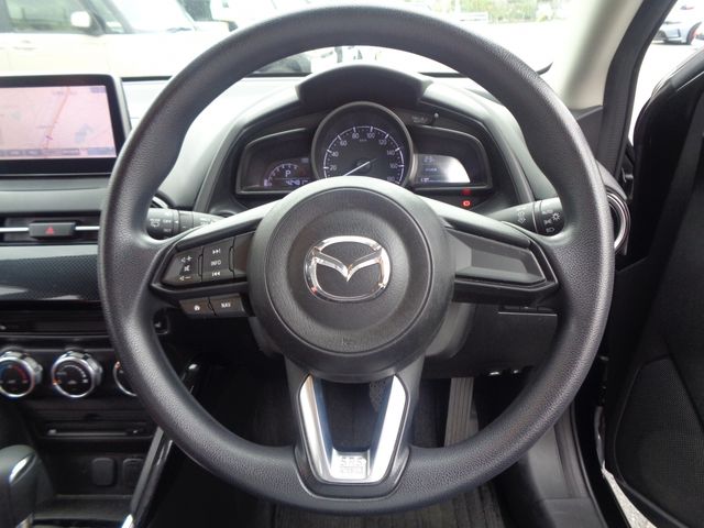 Mazda DEMIO 2017-01 23459-18