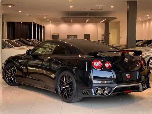 Nissan GT-R 2018-01 1328-20