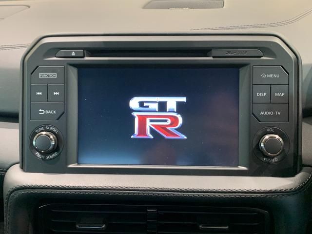 Nissan GT-R 2018-01 1328-3