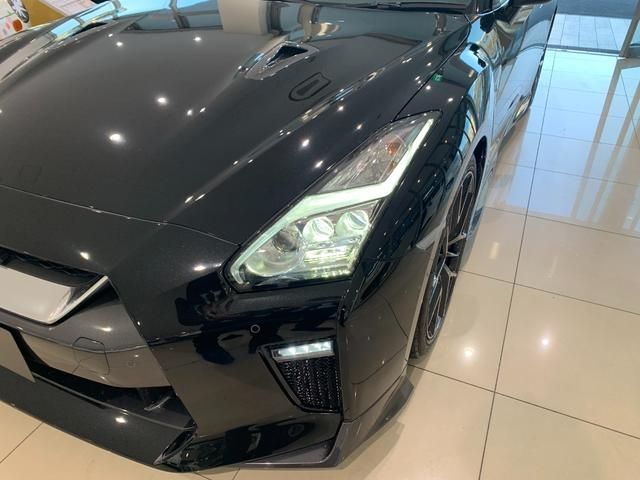 Nissan GT-R 2018-01 1328-19