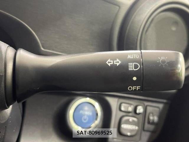 Toyota AQUA 2013-03 347708-5
