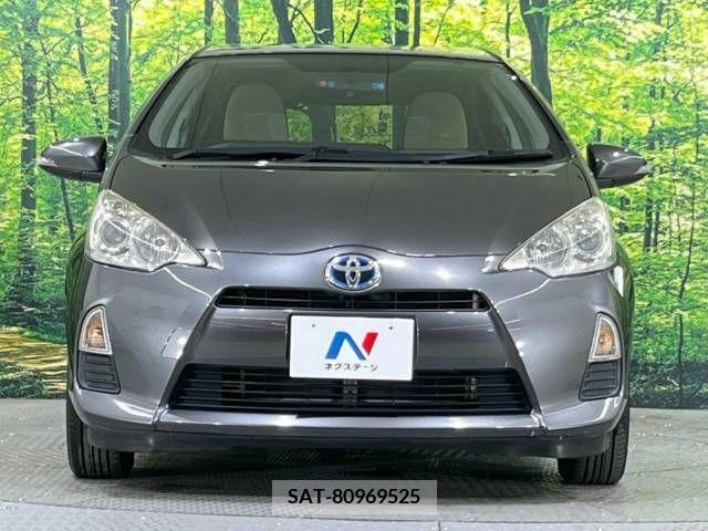 Toyota AQUA 2013-03 347708-14
