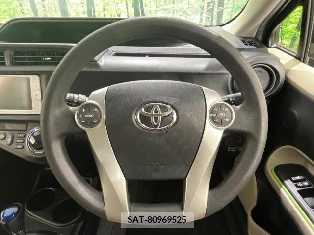 Toyota AQUA 2013-03 347708-11