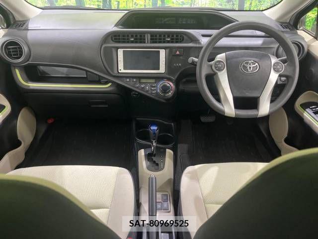Toyota AQUA 2013-03 347708-1