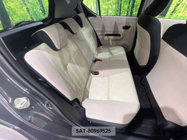 Toyota AQUA 2013-03 347708-9