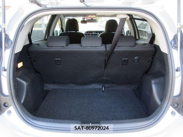Toyota AQUA 2017-03 260246-13