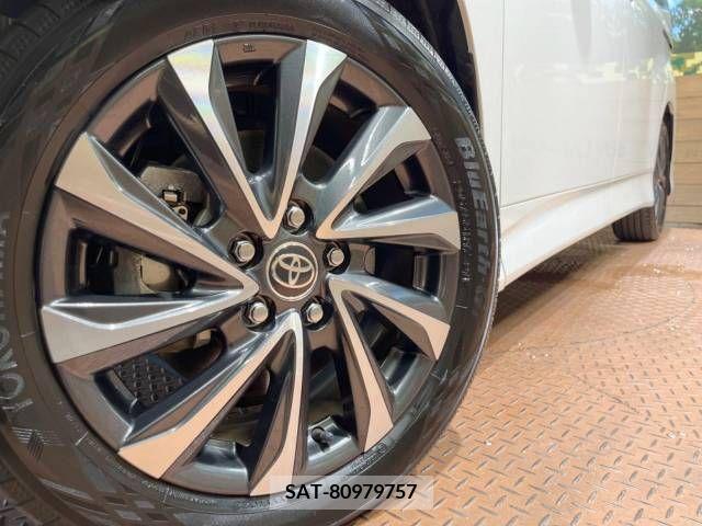 Toyota VOXY 2022-03 382943-15