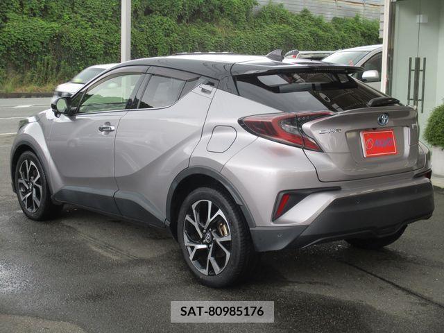 Toyota C-HR 2018-03 323015-3