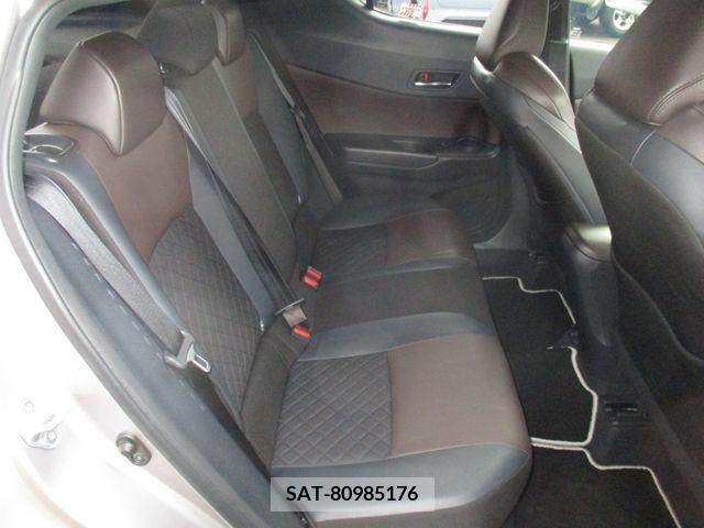 Toyota C-HR 2018-03 323015-6