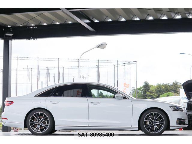 Audi A8 2020-04 261143-4