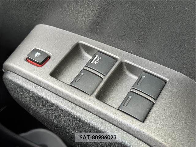 Honda FIT 2012-06 386802-17