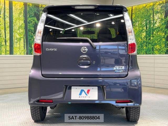 Nissan DAYZ 2013-07 333939-15