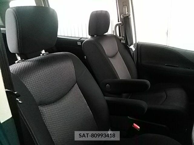 Nissan SERENA 2012-07 340618-11