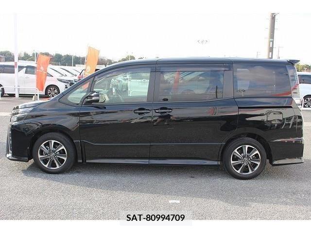Toyota VOXY 2017-08 205431-6
