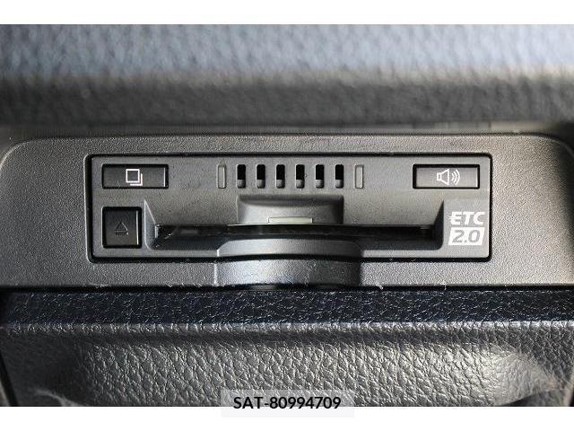 Toyota VOXY 2017-08 205431-4