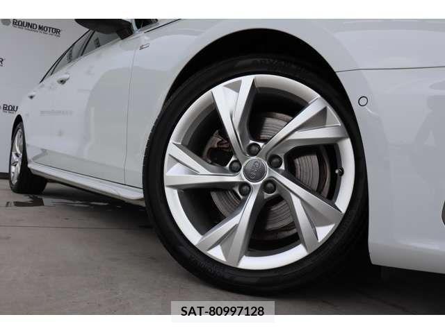Audi A4 2021-08 317919-6