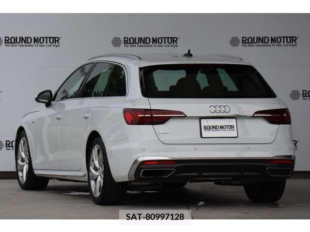 Audi A4 2021-08 317919-2