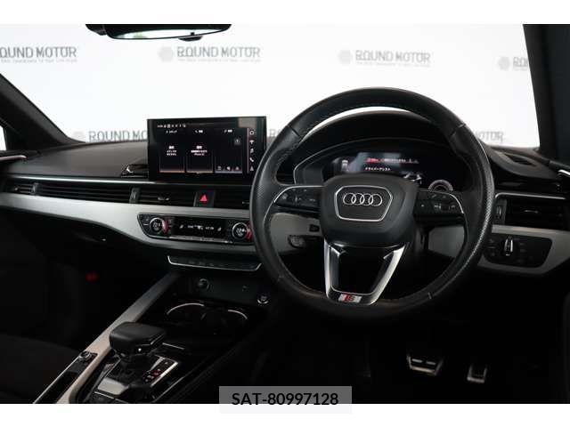 Audi A4 2021-08 317919-1