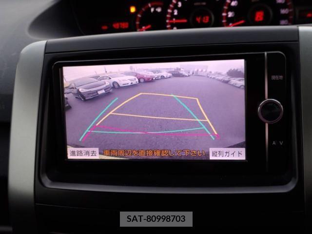 Toyota VOXY 2013-02 247379-18