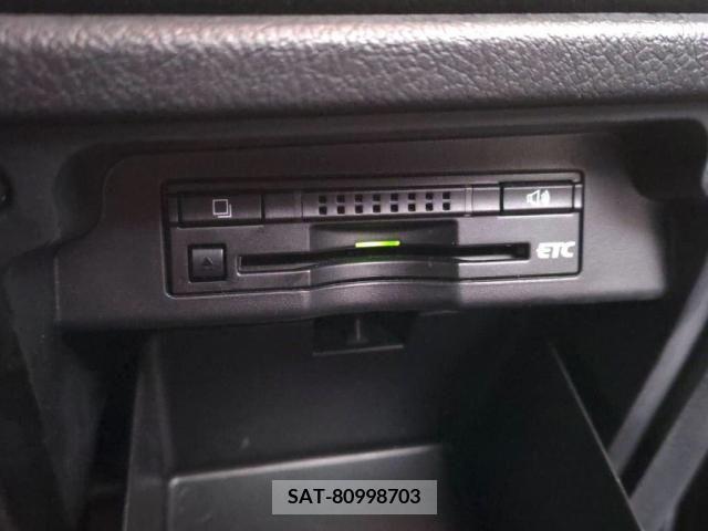 Toyota VOXY 2013-02 247379-13