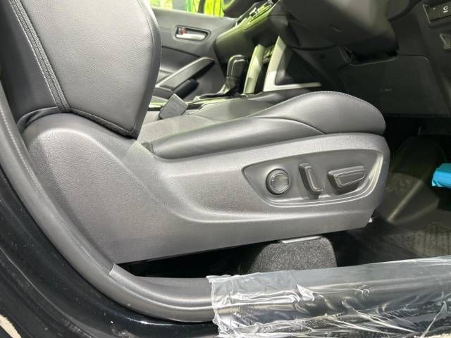 Toyota COROLLA CROSS 2022-06 189603-5
