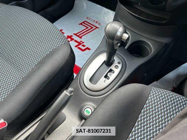 Nissan NOTE 2015-12 365332-7
