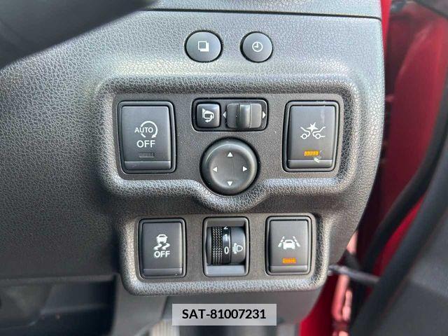 Nissan NOTE 2015-12 365332-6