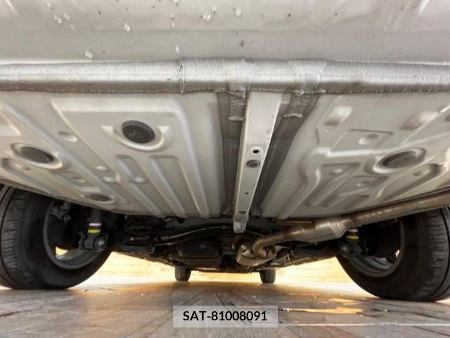 Toyota VOXY 2023-02 288966-19