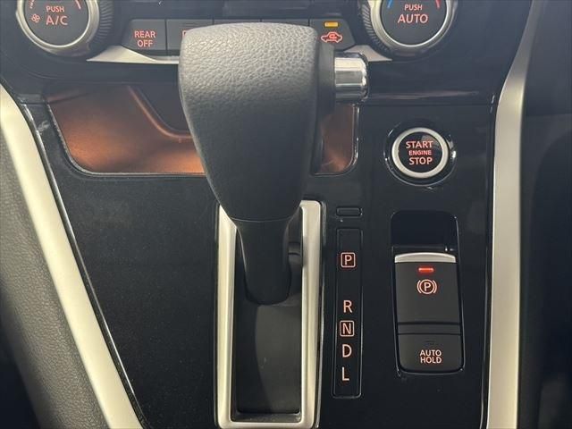 Nissan SERENA 2016-10 194996-27