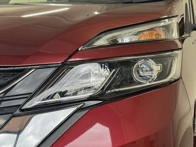 Nissan SERENA 2016-10 194996-8