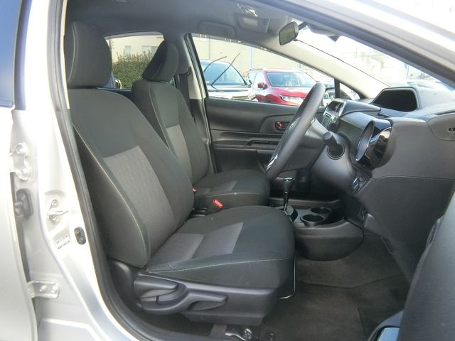 Toyota AQUA 2020-01 13105-4