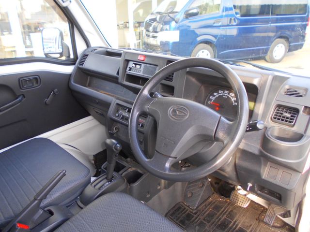 Daihatsu HIJET TRUCK 2017-11 190079-19
