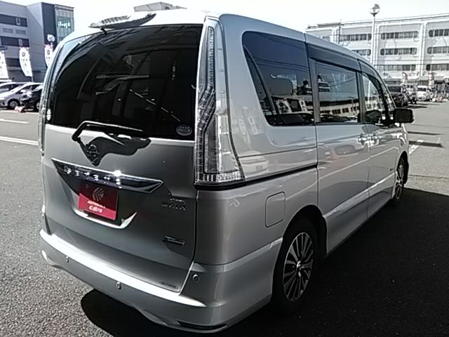 Nissan SERENA 2014-03 17684-2