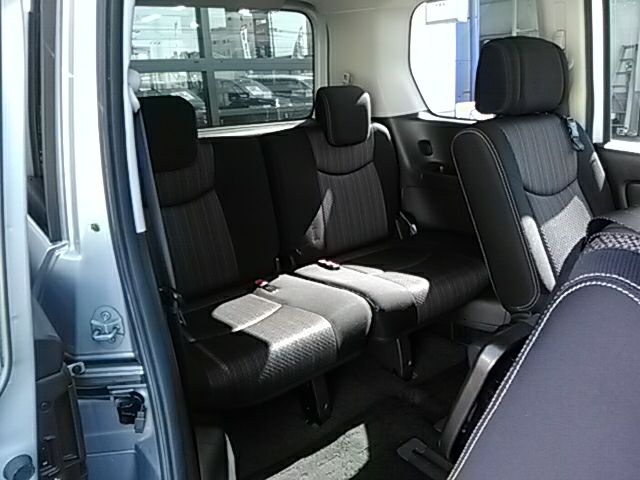 Nissan SERENA 2014-03 17684-12