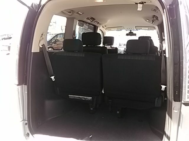 Nissan SERENA 2014-03 17684-13