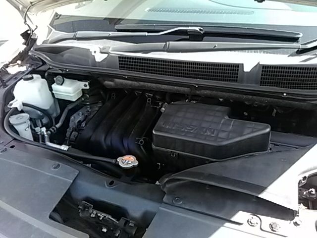 Nissan SERENA 2014-03 17684-27