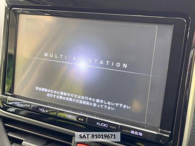 Toyota NOAH 2014-05 335027-2