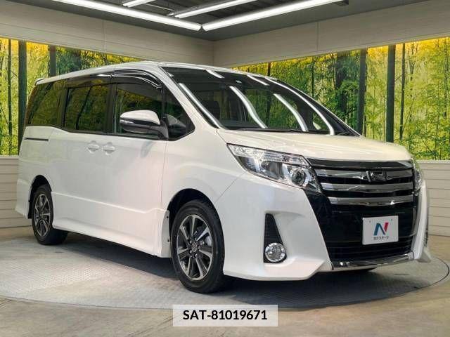 Toyota NOAH 2014-05 335027-17