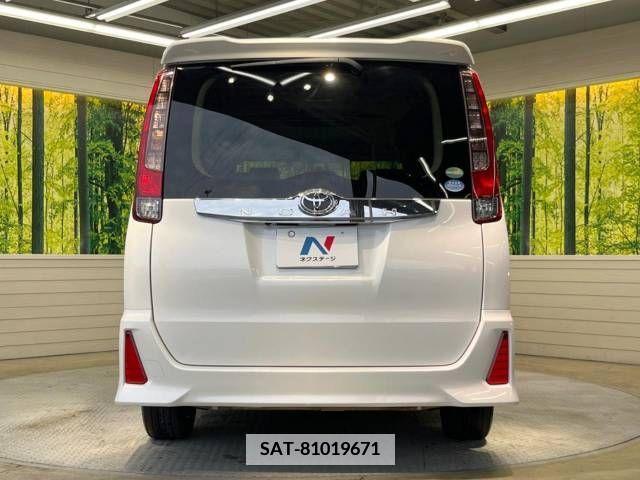 Toyota NOAH 2014-05 335027-16