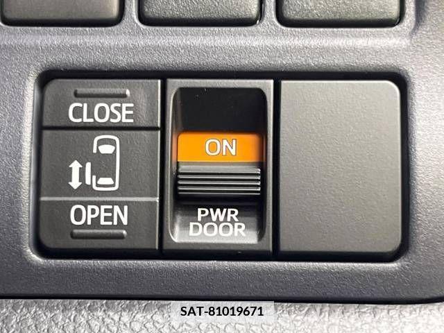 Toyota NOAH 2014-05 335027-4