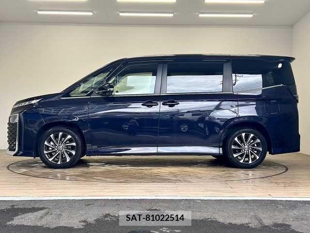 Toyota VOXY 2022-08 376332-13