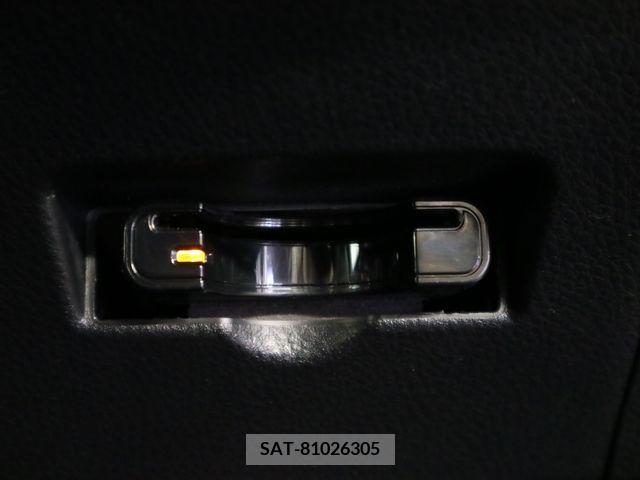 Toyota C-HR 2018-05 396058-23