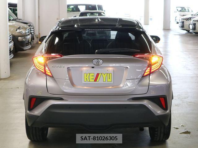 Toyota C-HR 2018-05 396058-5