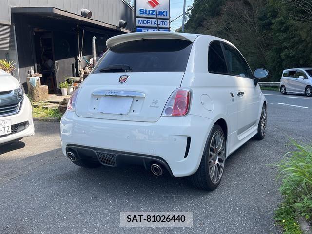 Abarth 595 2017-03 323176-3