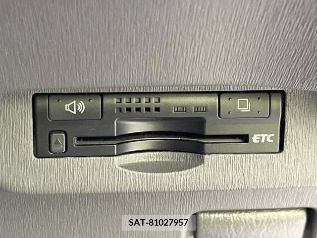 Toyota PRIUS 2011-12 254306-4