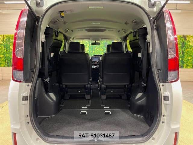 Toyota ESQUIRE 2015-10 330280-11