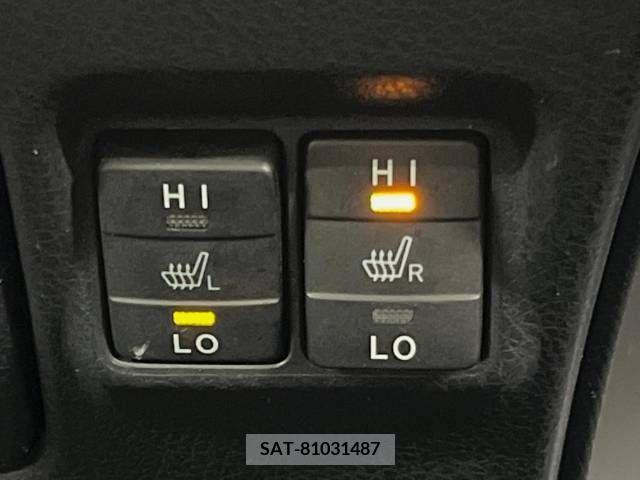Toyota ESQUIRE 2015-10 330280-5